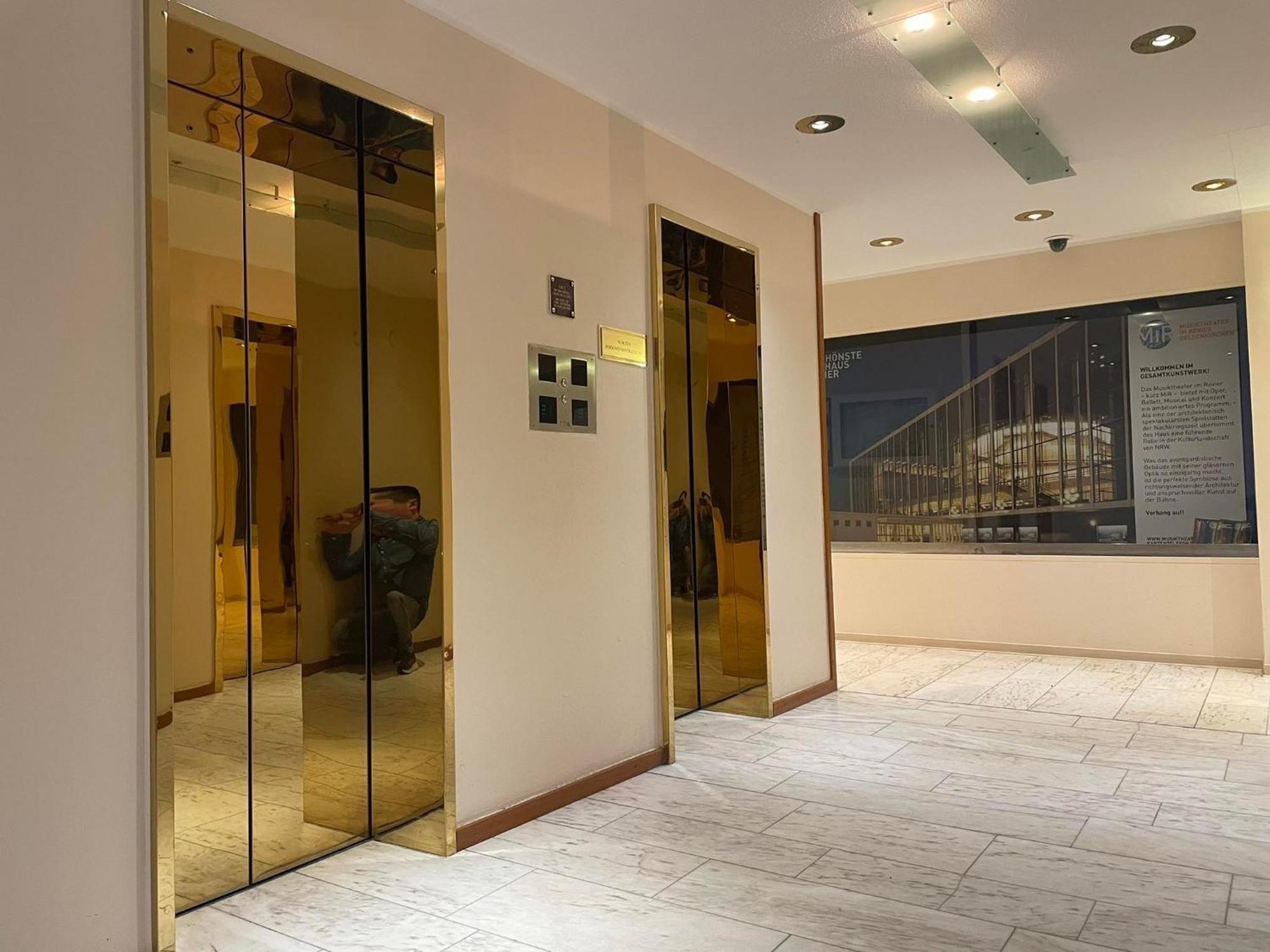 Themenpartment Himmel Und Mehr Penthouse Apartment เกลเซนเคียร์เคน ภายนอก รูปภาพ